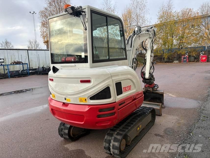 Takeuchi TB 216 Mini Escavadoras <7t