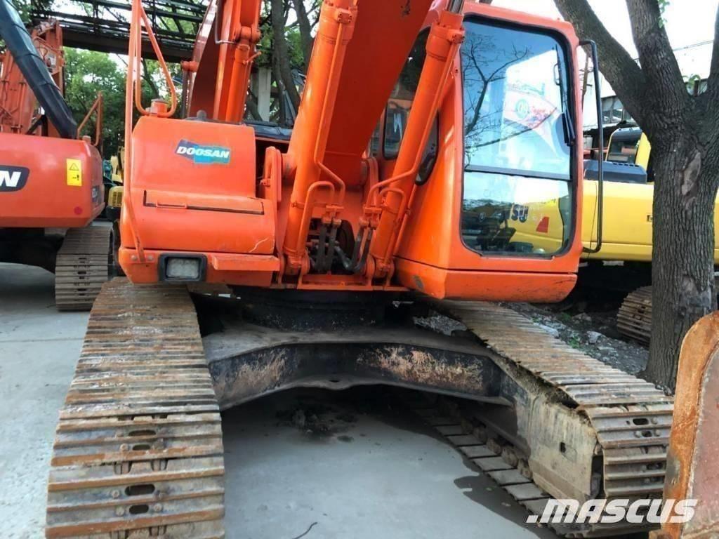 Doosan 220-7 Escavadoras de rastos