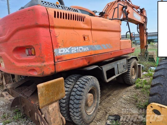 Doosan DX210WA Escavadoras de rodas