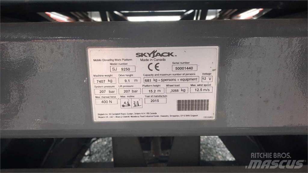 SkyJack 9250RT Elevadores de tesoura