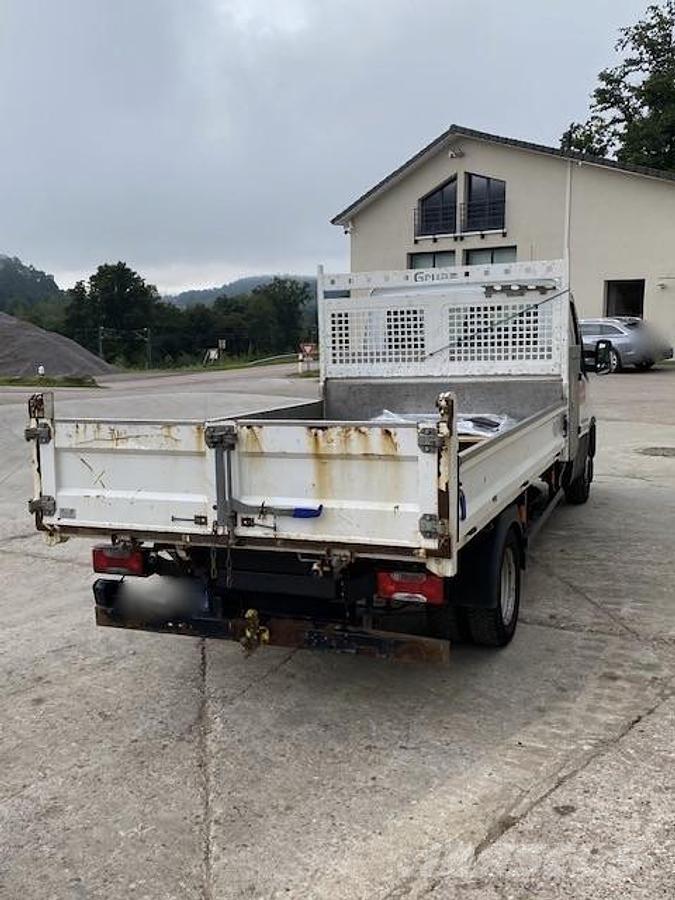 Iveco 35C18 Camiões basculantes