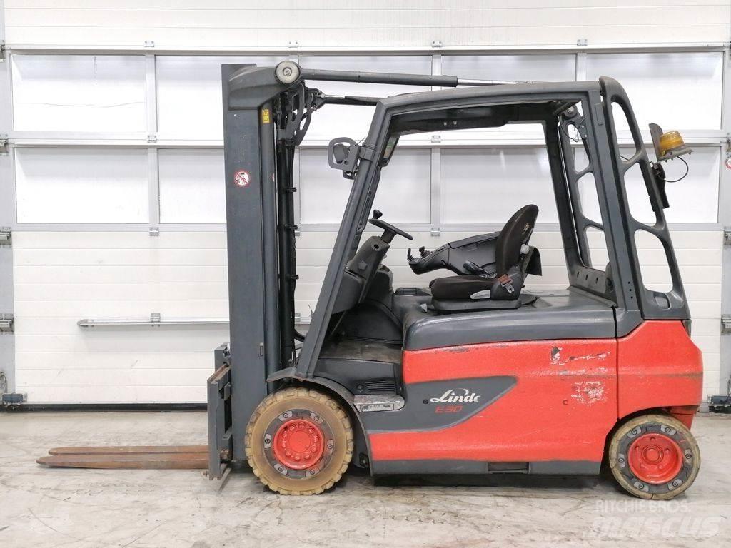 Linde E30L-01 Empilhadores eléctricos