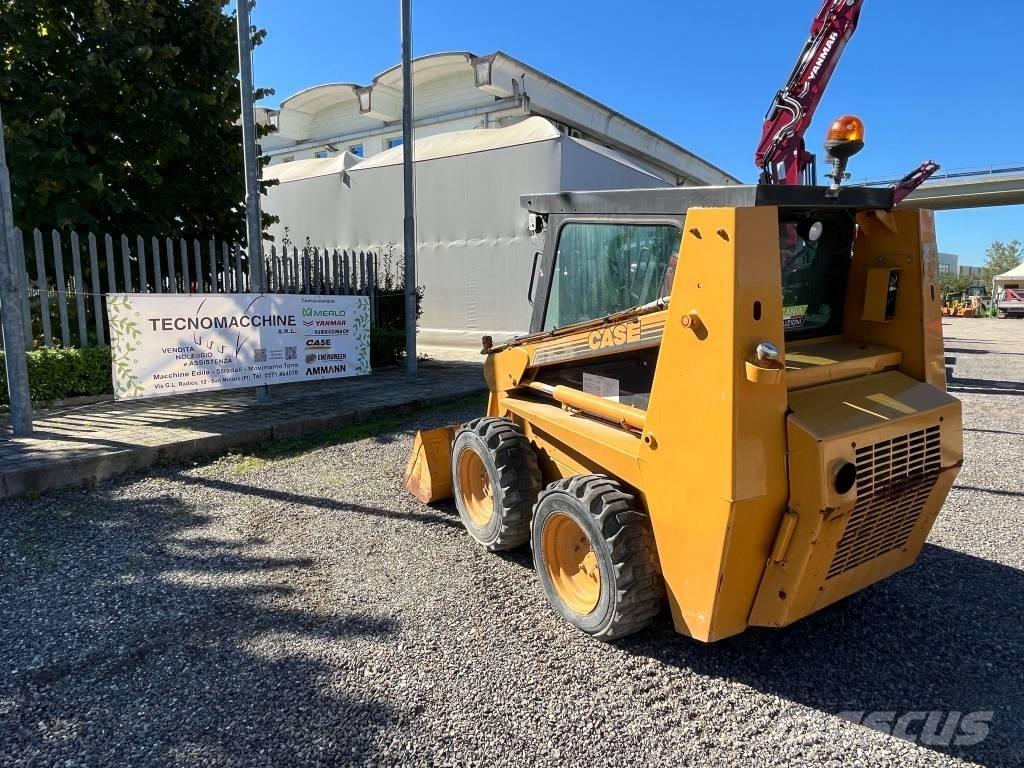 CASE 1840 Carregadoras de direcção deslizante