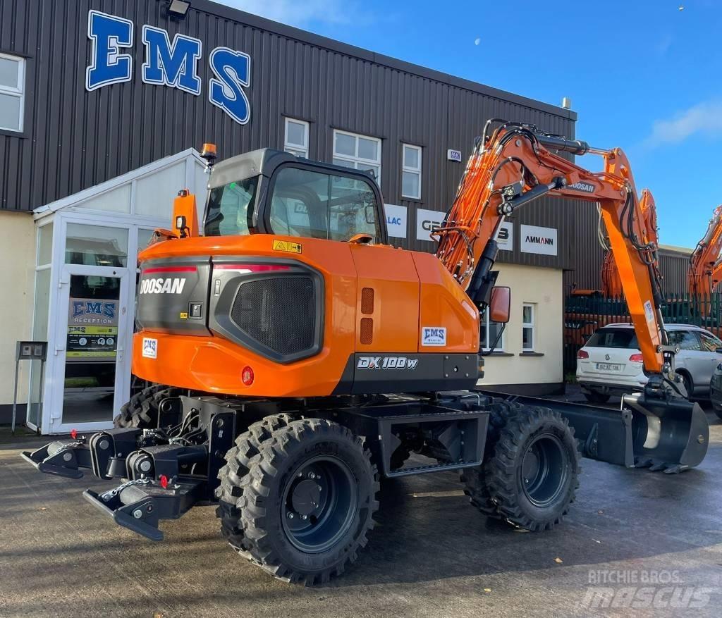 Doosan DX100W-7 Escavadoras de rodas