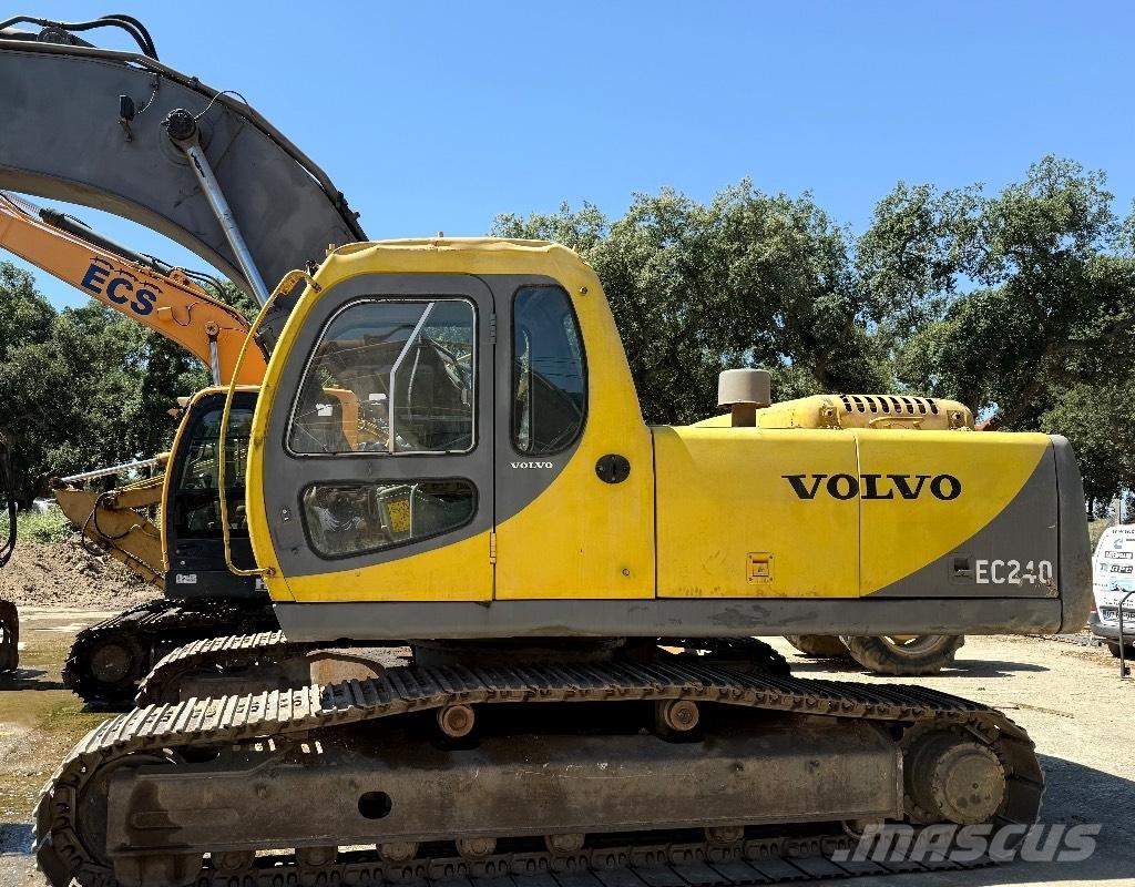 Volvo EC240 Escavadoras de longo alcance