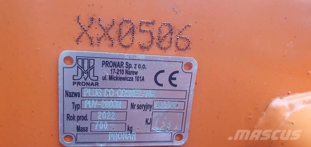 Pronar PUV 2800 M Lâminas de neve e arados