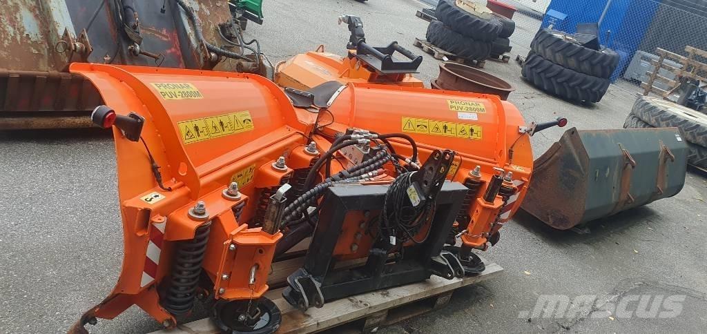 Pronar PUV 2800 M Lâminas de neve e arados