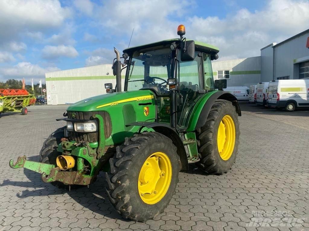 John Deere 5620 Tratores Agrícolas usados