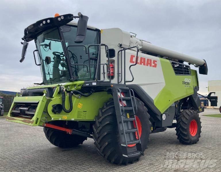 CLAAS TRION 650 Ceifeiras debulhadoras