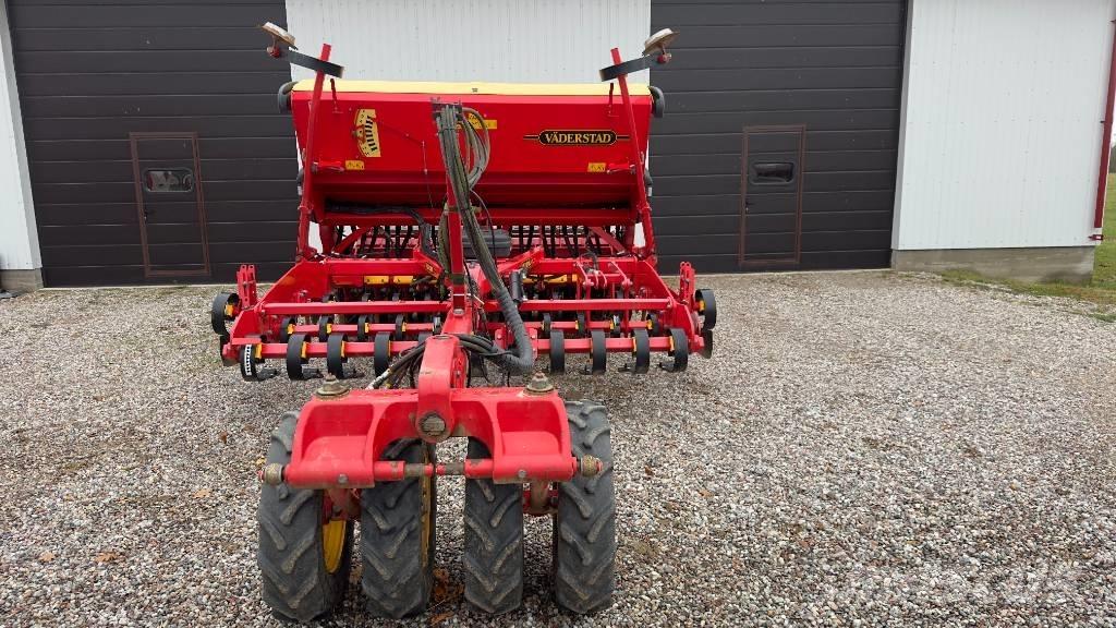 Väderstad Rapid300S Perfuradoras