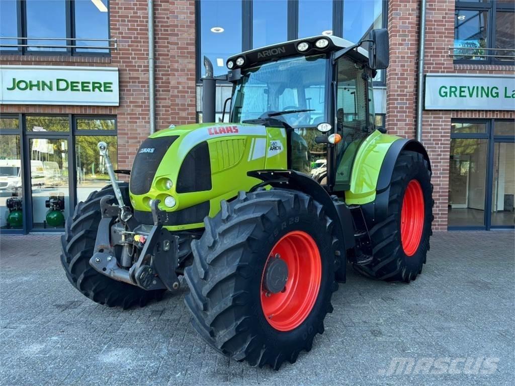 CLAAS Arion 640 Tratores Agrícolas usados