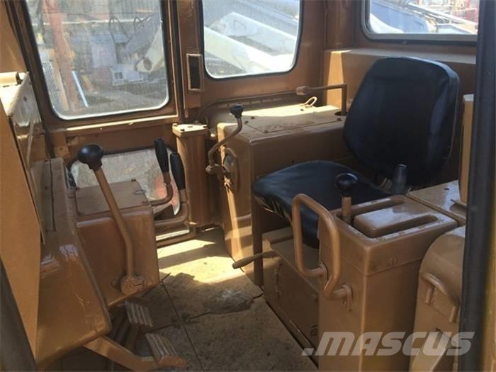 CAT D 6 D Dozers - Tratores rastos