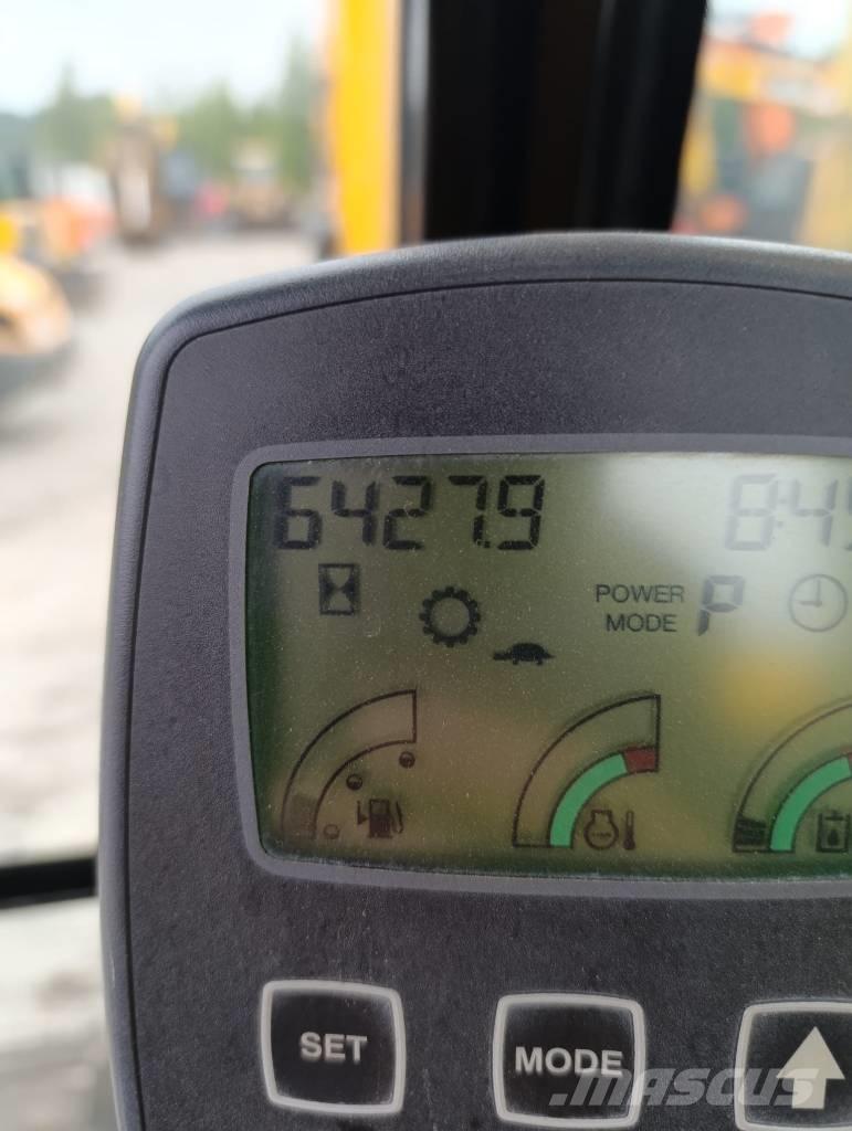 JCB JS 260 LC Escavadoras de rastos