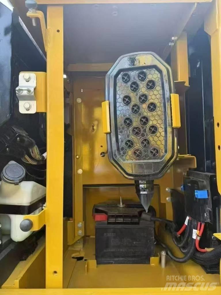 CAT 320 Escavadoras de rastos