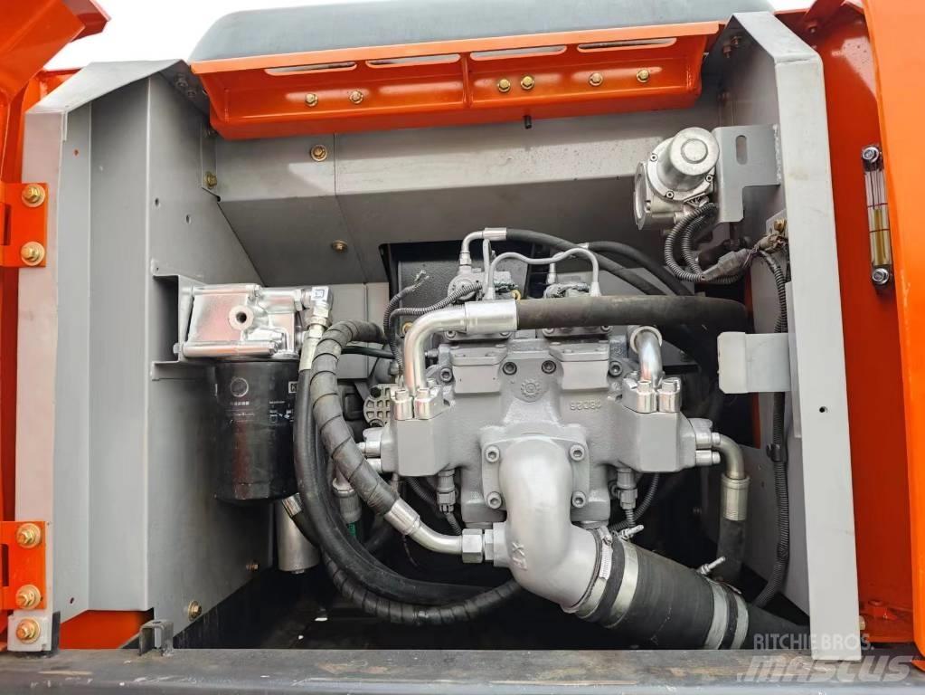 Hitachi ZX 200-6 Escavadoras de rastos