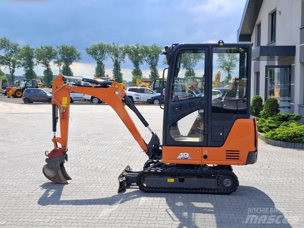 Hitachi ZX 19-6 Mini Escavadoras <7t