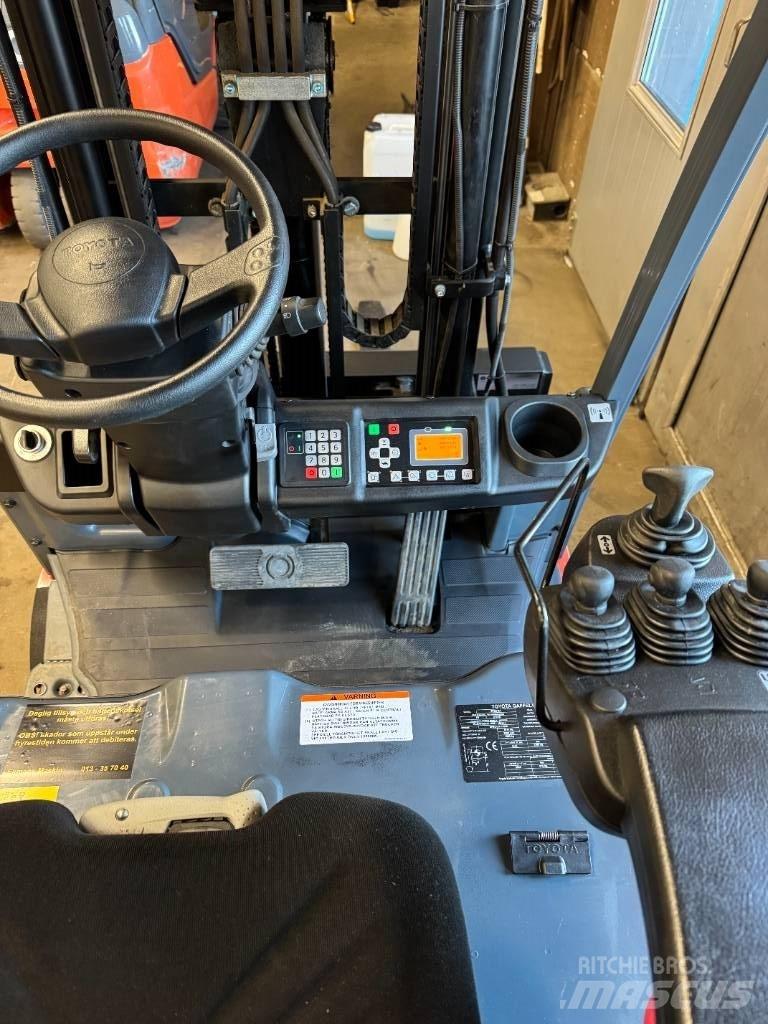 Toyota truck 8FBE15T Empilhadores eléctricos