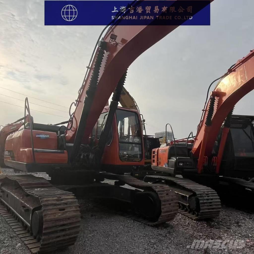 Doosan DH 300 Escavadoras de rastos