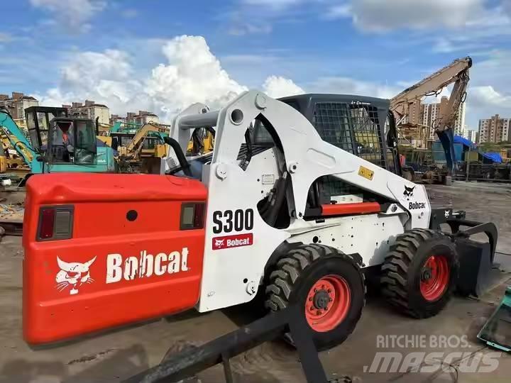 Bobcat S 300 Carregadoras de direcção deslizante
