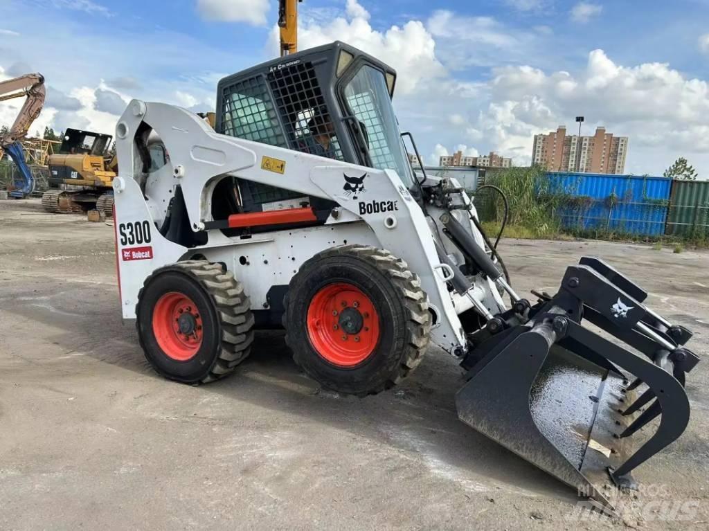 Bobcat S 300 Carregadoras de direcção deslizante