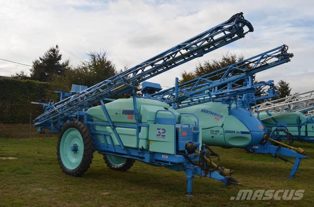 Berthoud Mack 32 Pulverizadores rebocados