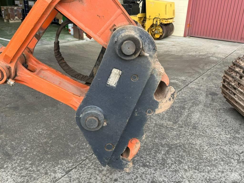 Hitachi ZX 210 LC-6 Escavadoras de rastos