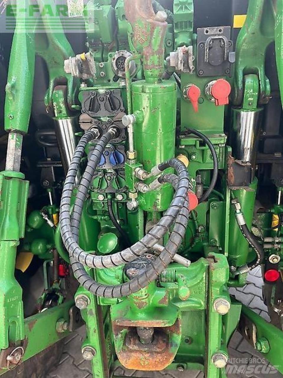 John Deere 6155 r Tratores Agrícolas usados