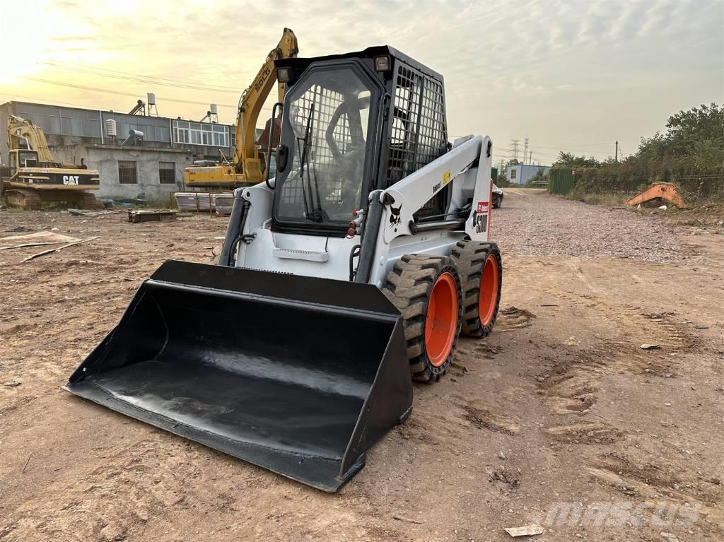Bobcat S 300 Carregadoras de direcção deslizante