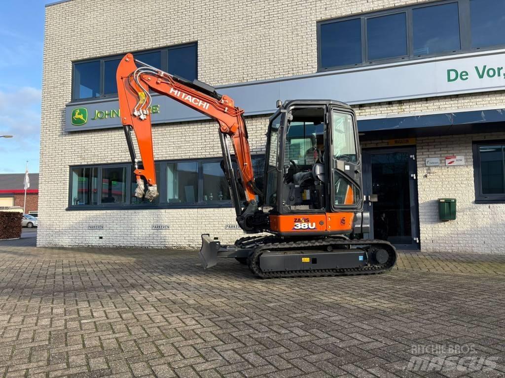 Hitachi ZX38U-6 Mini Escavadoras <7t