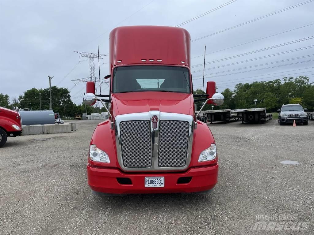 Kenworth T 680 Tractores (camiões)