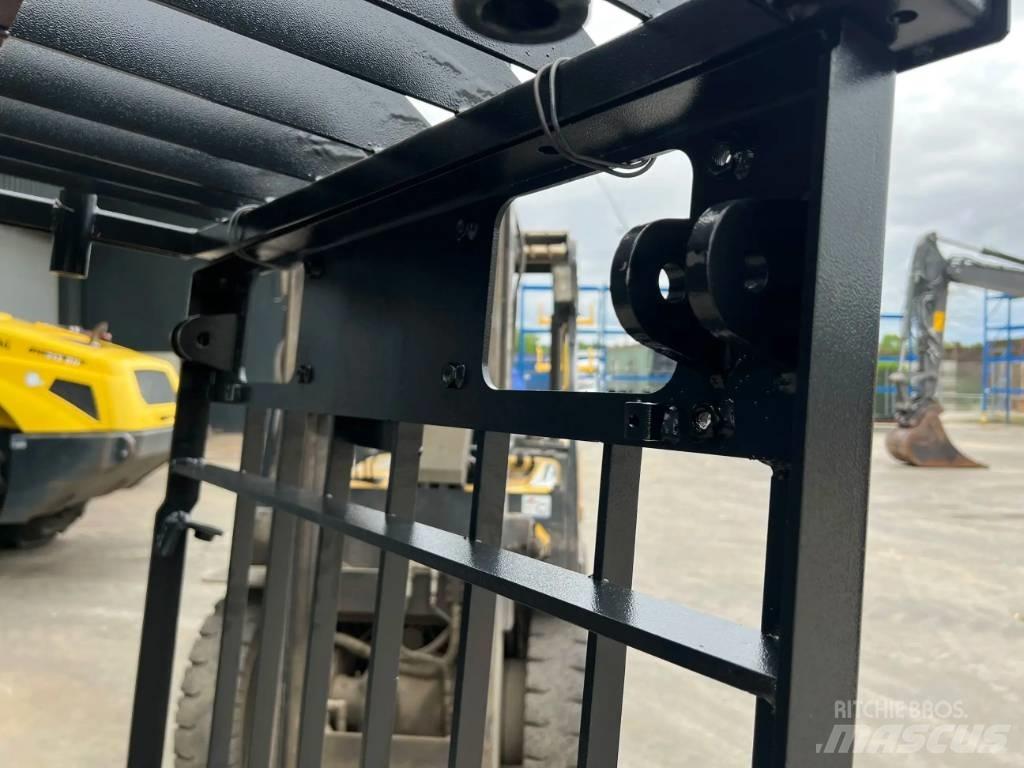 CAT 330D Guard Cabines e interior máquinas construção