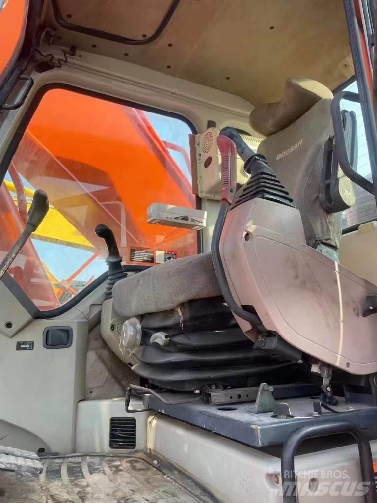 Doosan DH300 Escavadoras de rastos