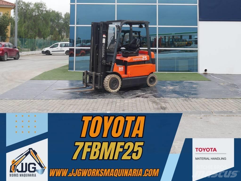 Toyota 7 FBMF 25 Empilhadores eléctricos