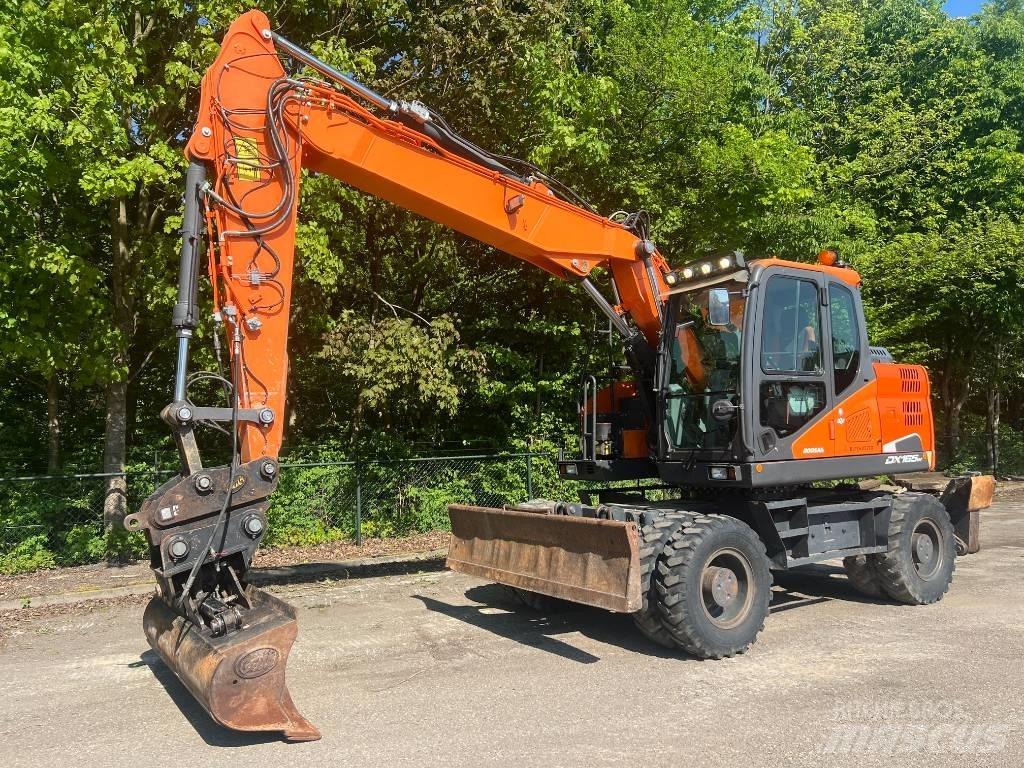 Doosan DX 165 W-5 Escavadoras de rodas