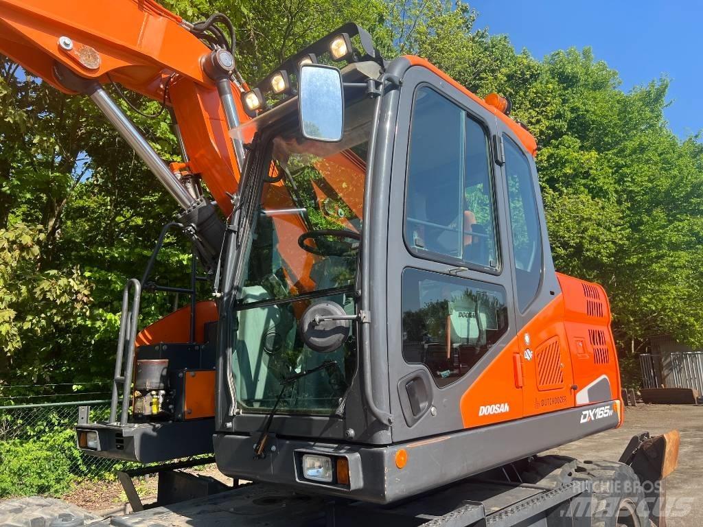 Doosan DX 165 W-5 Escavadoras de rodas