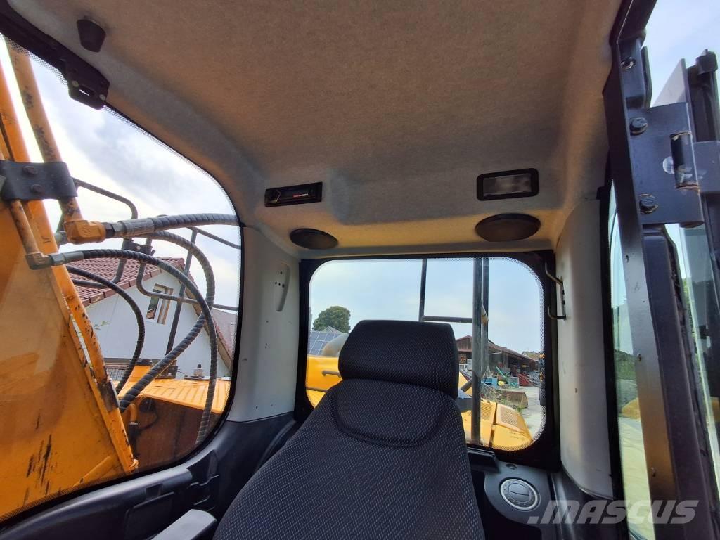JCB JS210LC T4F Escavadoras de rastos