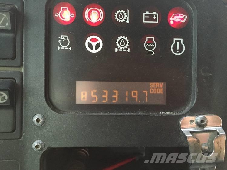 CAT 775 D Camiőes dumper basculantes rígidos