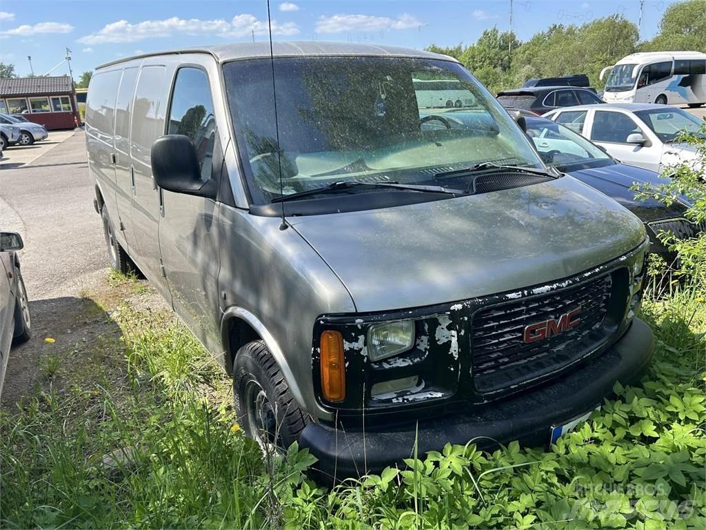 GMC SAVANA Carrinhas de caixa fechada