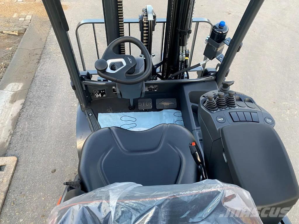 Linde H25T-01 Empilhadores a gás