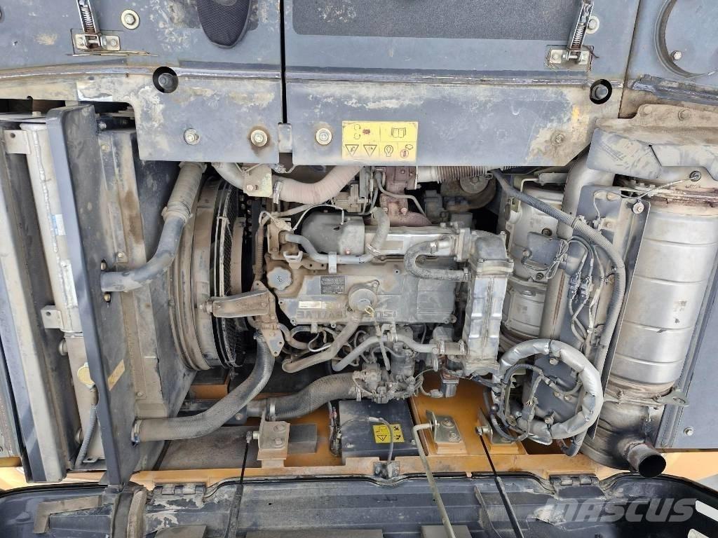 CASE CX 210 D Escavadoras de rastos