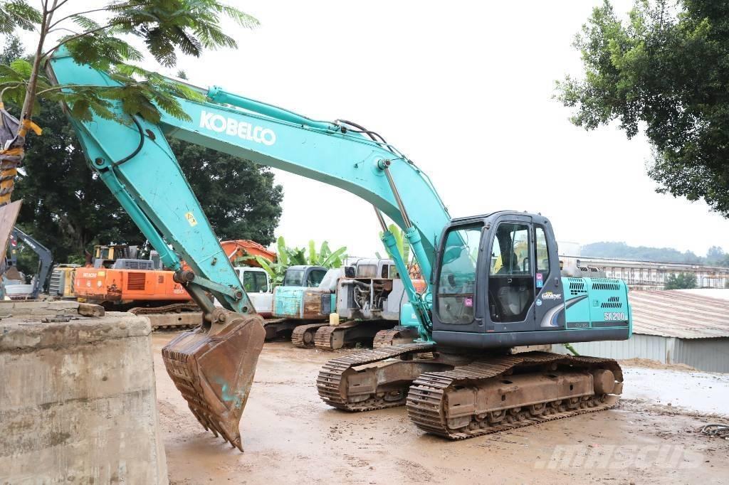 Kobelco SK 200-8 Escavadoras de rastos