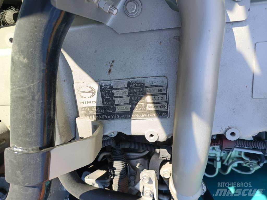 Kobelco SK200D Escavadoras de rastos