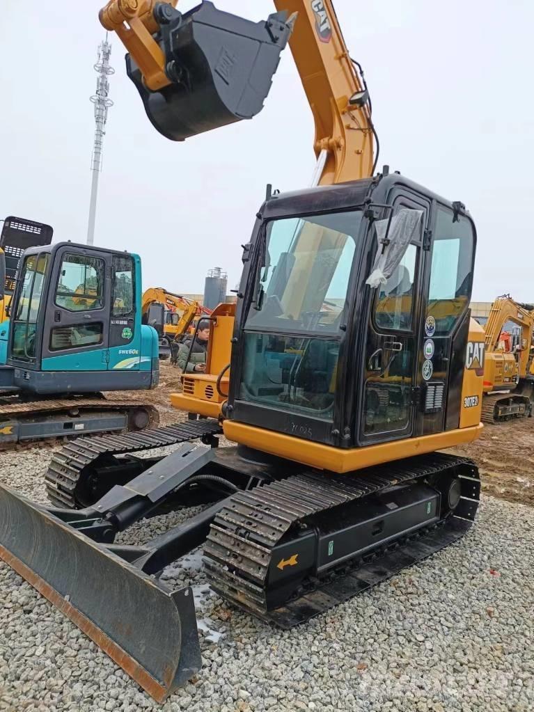CAT 307 Escavadoras de rastos