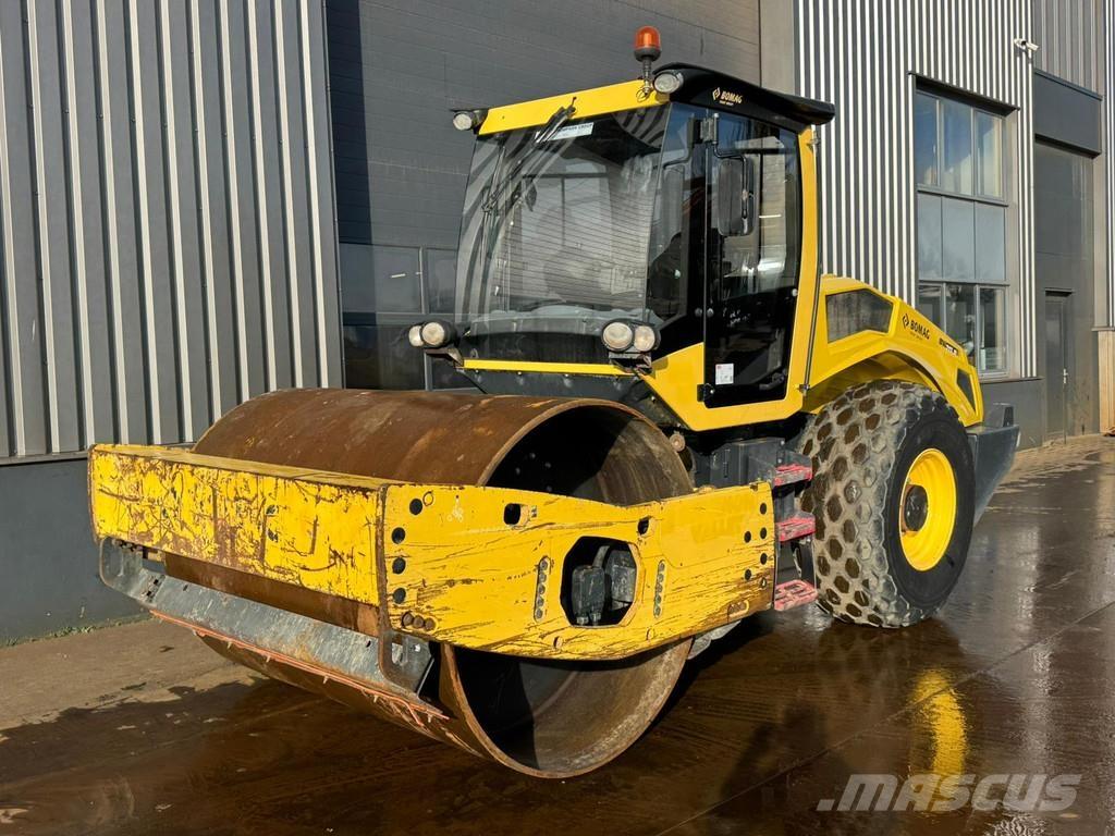 Bomag BW213D-5 Cilindros Compactadores monocilíndricos