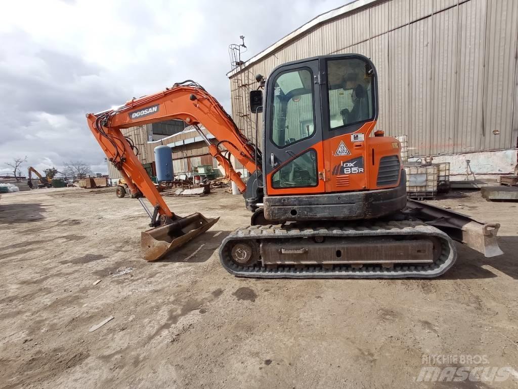 Doosan DX 85 R-3 Escavadoras Midi 7t - 12t