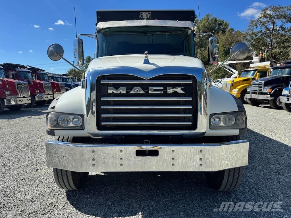 Mack Granite 84FR Camiões basculantes