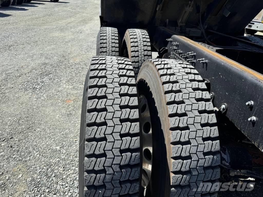 Mack Granite 84FR Camiões basculantes
