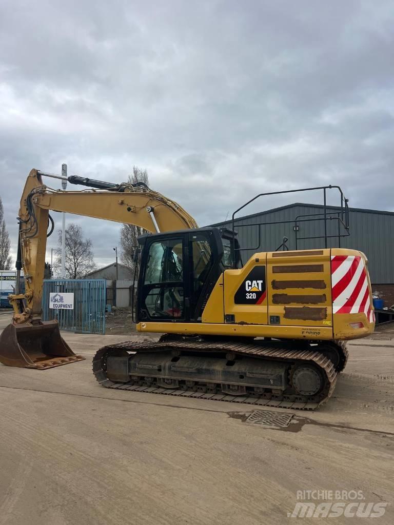 CAT 320 Escavadoras de rastos