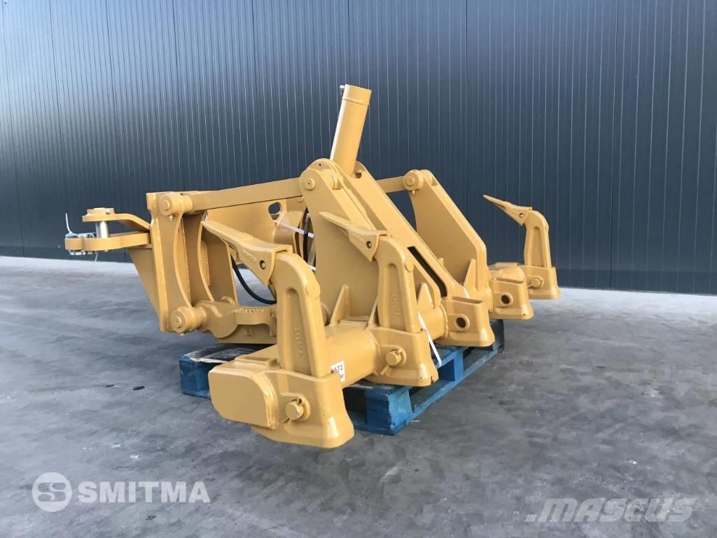 CAT 120M Escarificadores