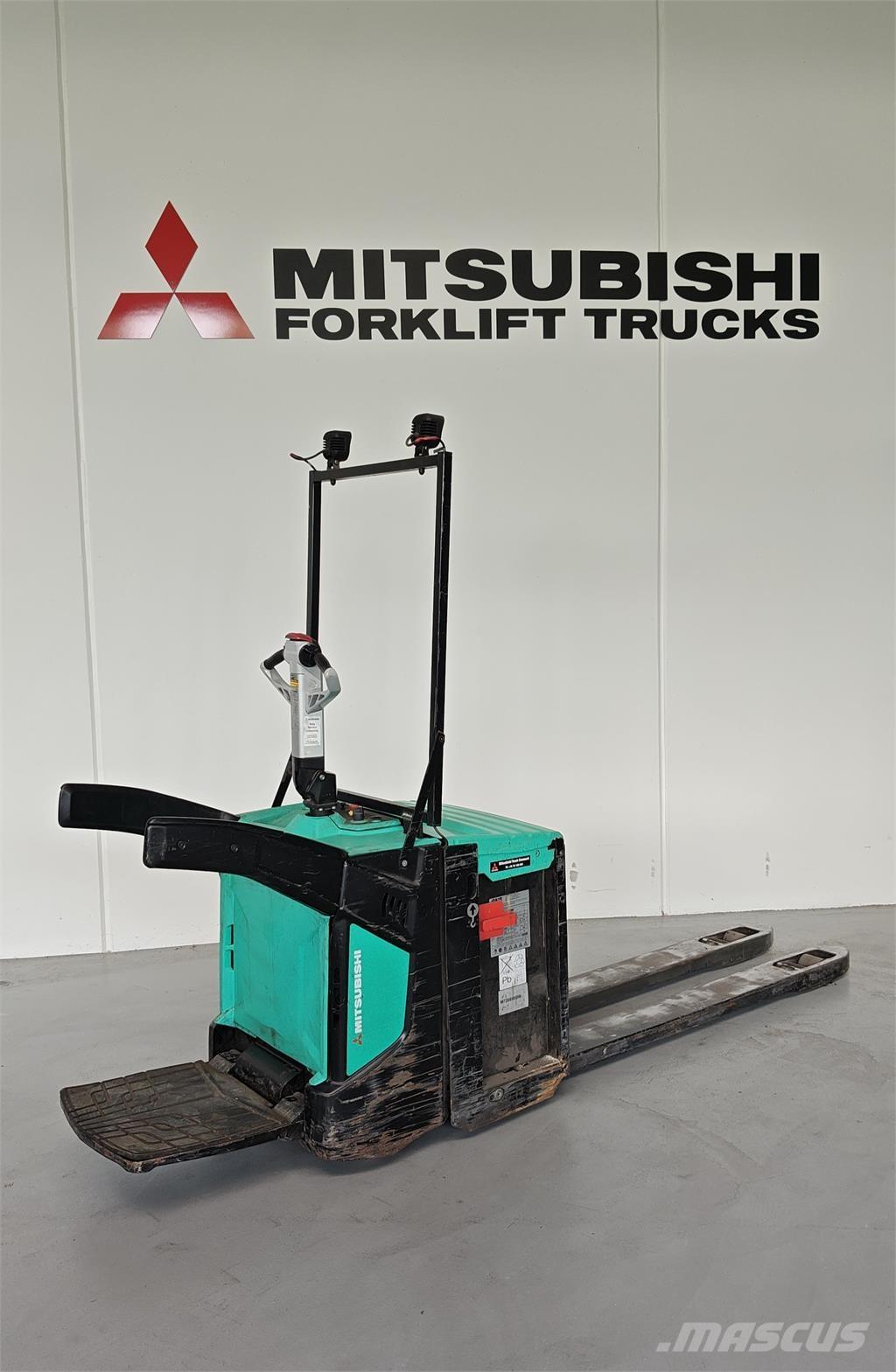 Mitsubishi PBV20N2 Camiões de caixa aberta